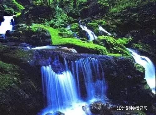 异性好友间，如何界定友情和爱情？游戏画面
